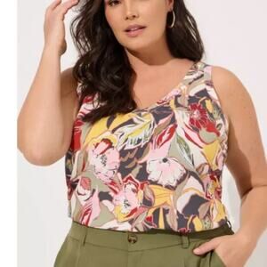 Torrid floral Challis Stitch Detail Tank